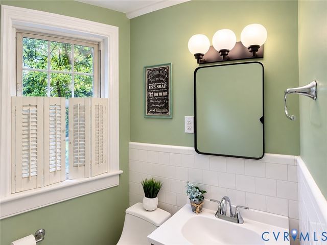 518 Central Ter, Hopewell, VA 23860