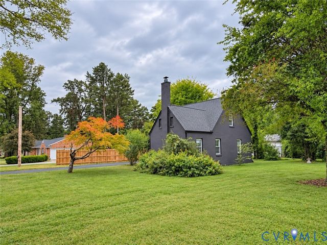 518 Central Ter, Hopewell, VA 23860