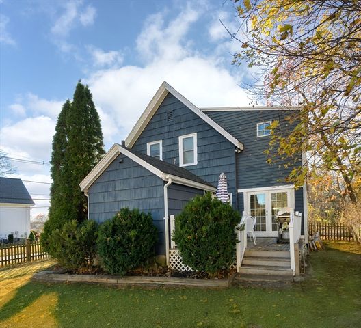 31 Marion St, Natick, MA 01760