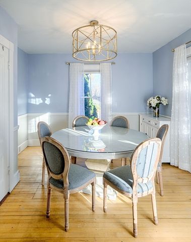 31 Marion St, Natick, MA 01760