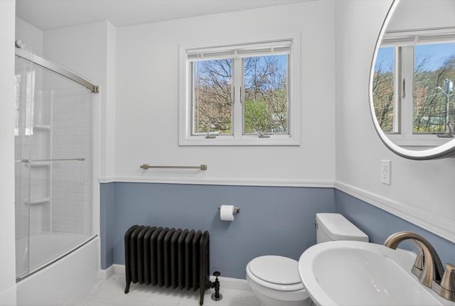 17 Hazel St, Fitchburg, MA 01420