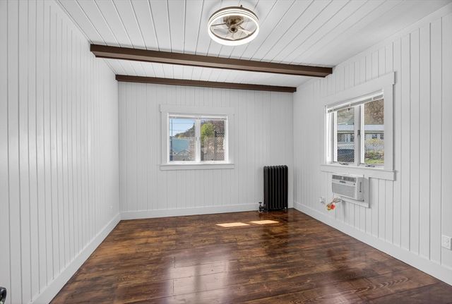 17 Hazel St, Fitchburg, MA 01420