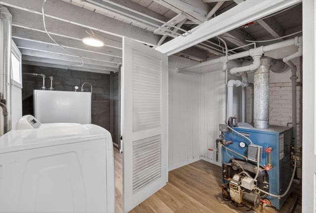 17 Hazel St, Fitchburg, MA 01420