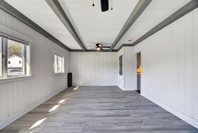 17 Hazel St, Fitchburg, MA 01420