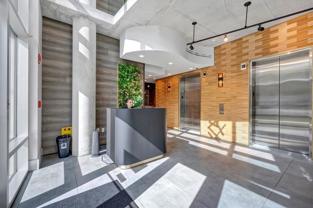 525 E JACKSON STREET 402, Orlando, FL 32801