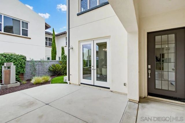 6682 Elegante Way, San Diego, CA 92130