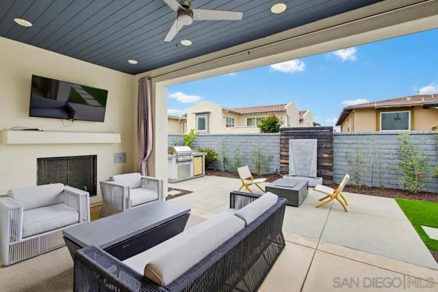 6682 Elegante Way, San Diego, CA 92130