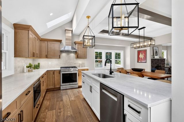 73 Farley Ave, Fanwood Boro, NJ 07023