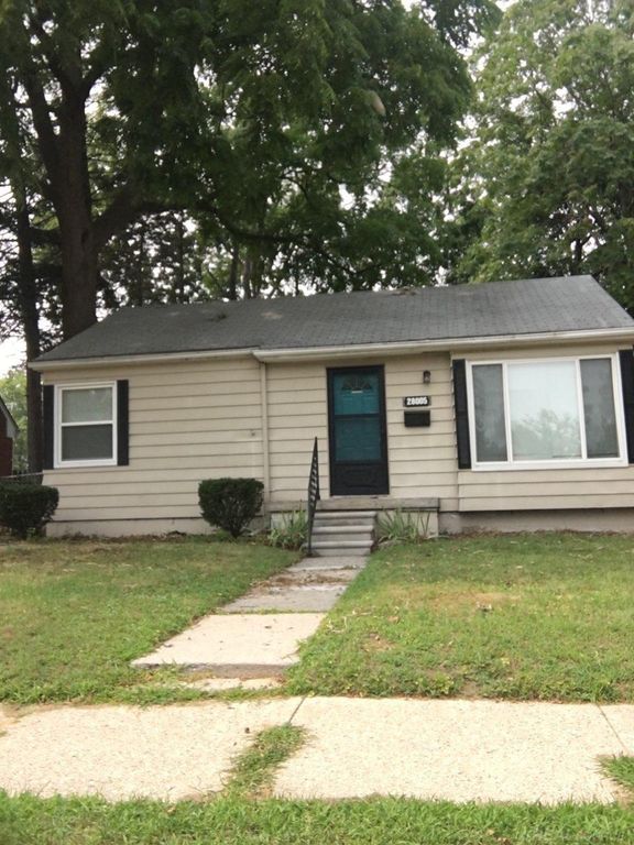 28005 Nieman Street, Saint Clair Shores, MI 48081