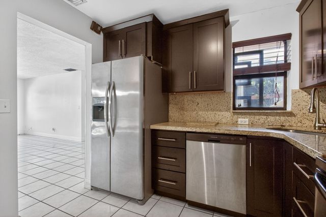 4110 Carambola Circle 2111, Pompano Beach, FL 33066