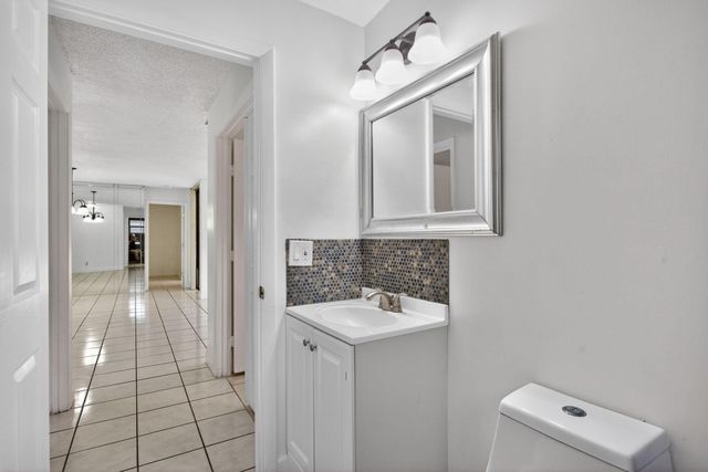 4110 Carambola Circle 2111, Pompano Beach, FL 33066