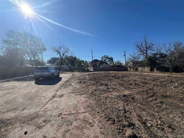 4802 Old Spanish Trail, Houston, TX 77021