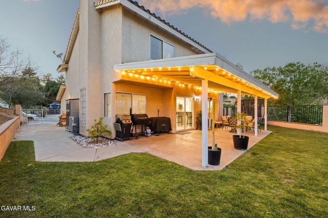 27606 Moonlight Place, Castaic, CA 91384