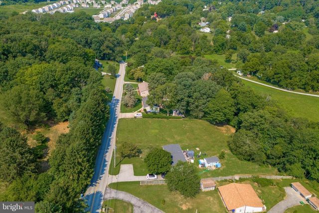 300 OAKLYN RD, Coatesville, PA 19320