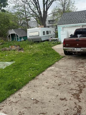 834 Remington Avenue, Flint, MI 48507