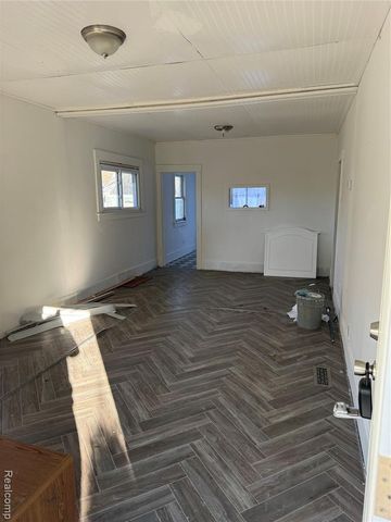 834 Remington Avenue, Flint, MI 48507