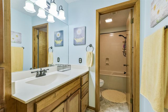 80 Pams Run Lane, Shepherd, TX 77371