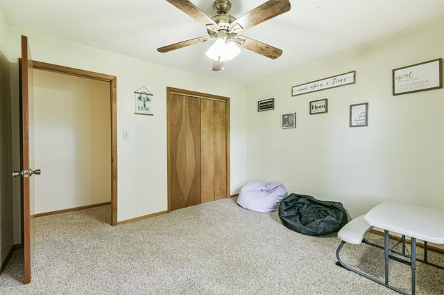 80 Pams Run Lane, Shepherd, TX 77371