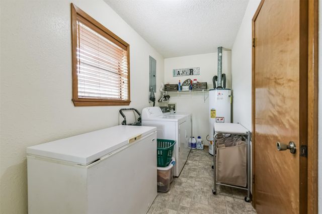 80 Pams Run Lane, Shepherd, TX 77371