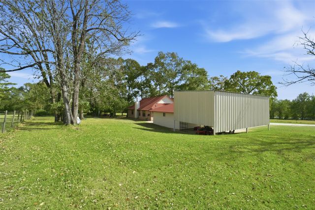 80 Pams Run Lane, Shepherd, TX 77371