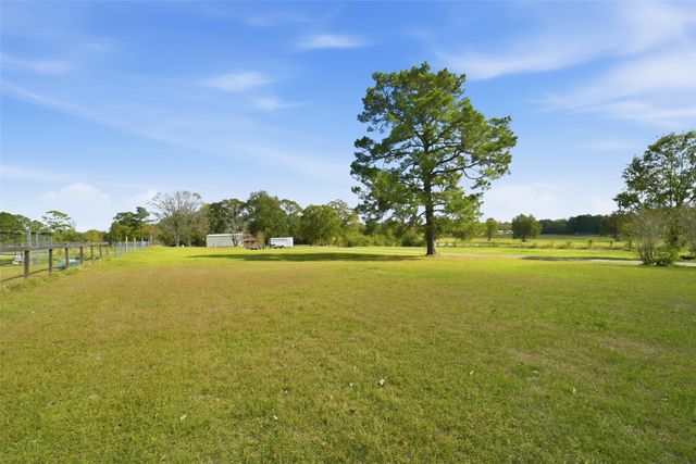 80 Pams Run Lane, Shepherd, TX 77371