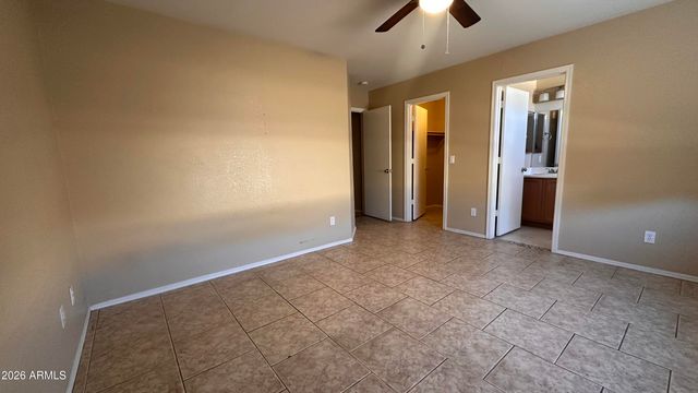 8568 W CARON Drive, Peoria, AZ 85345
