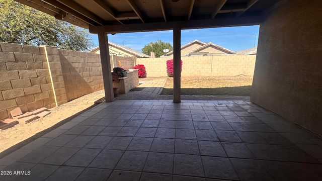 8568 W CARON Drive, Peoria, AZ 85345