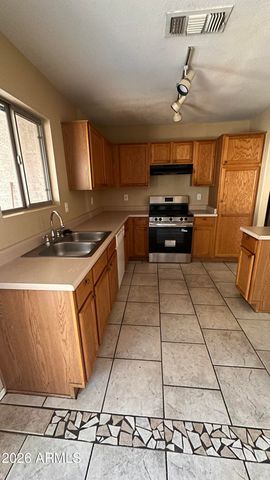 8568 W CARON Drive, Peoria, AZ 85345