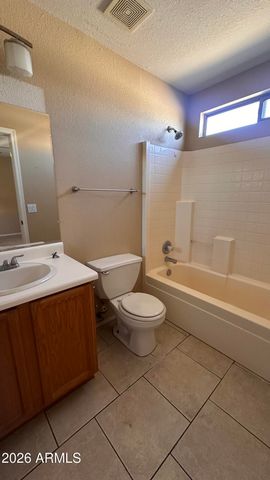 8568 W CARON Drive, Peoria, AZ 85345