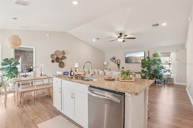 523 VALENTINA LANE, Auburndale, FL 33823