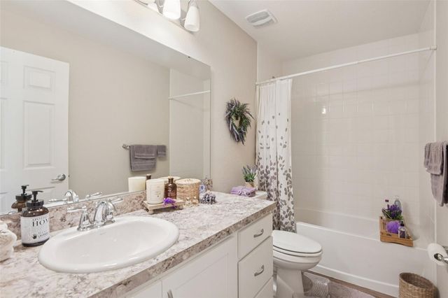 523 VALENTINA LANE, Auburndale, FL 33823