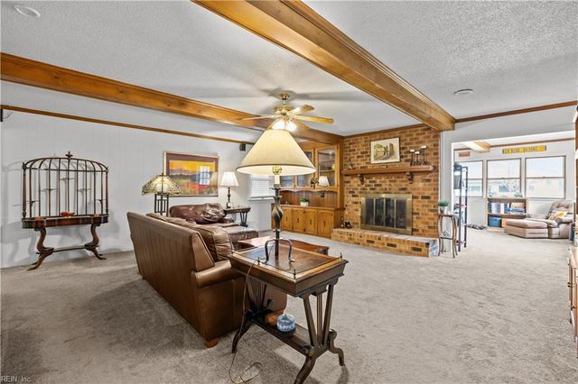 713 Pinebrook DR, Virginia Beach, VA 23462