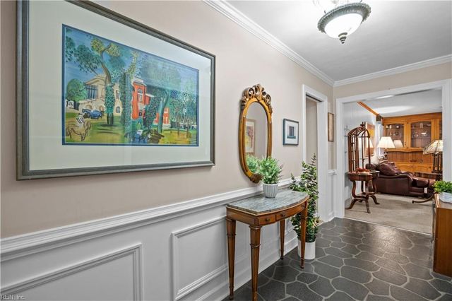 713 Pinebrook DR, Virginia Beach, VA 23462