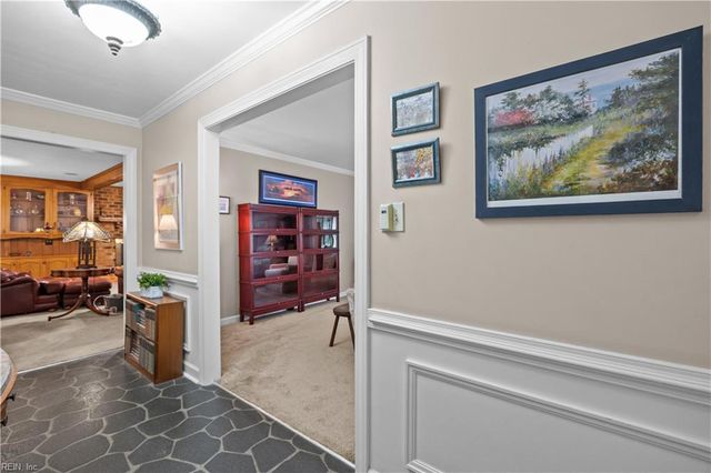 713 Pinebrook DR, Virginia Beach, VA 23462