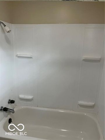 6205 E 12th Street, Indianapolis, IN 46219