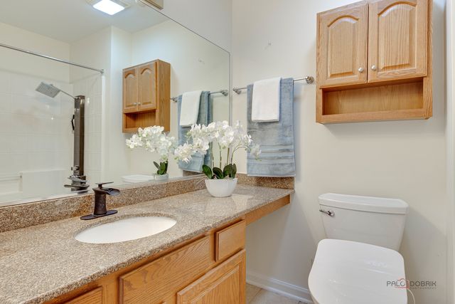 1155 Georgetown Way, Vernon Hills, IL 60061