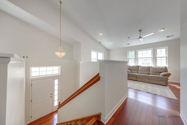 1155 Georgetown Way, Vernon Hills, IL 60061