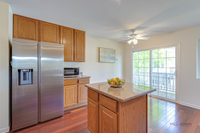 1155 Georgetown Way, Vernon Hills, IL 60061