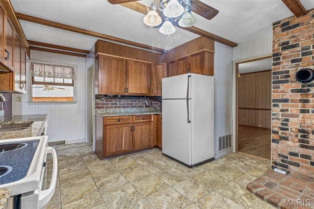 14773 State Route M, Ste Genevieve, MO 63670