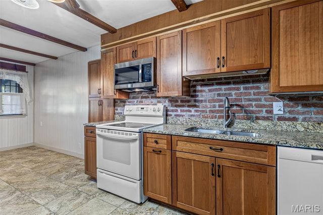 14773 State Route M, Ste Genevieve, MO 63670