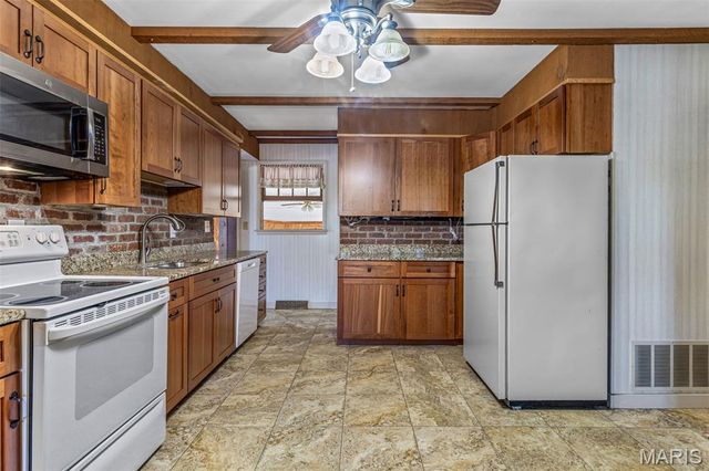 14773 State Route M, Ste Genevieve, MO 63670