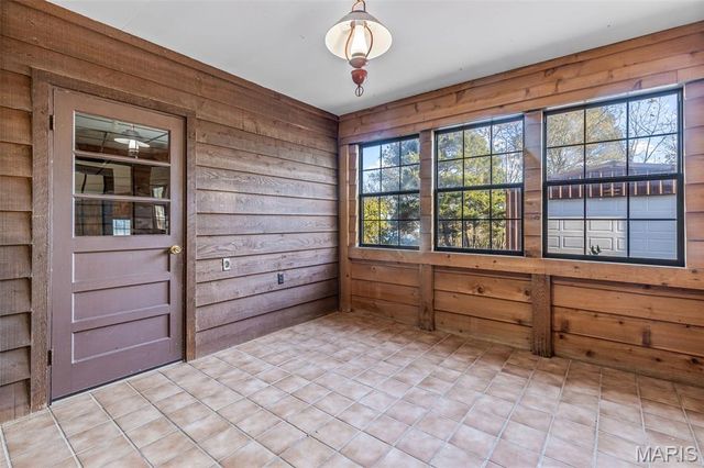 14773 State Route M, Ste Genevieve, MO 63670