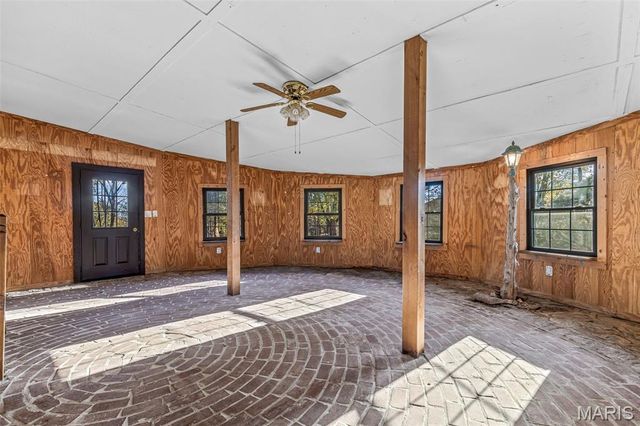 14773 State Route M, Ste Genevieve, MO 63670