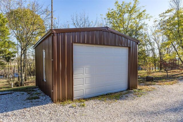 14773 State Route M, Ste Genevieve, MO 63670