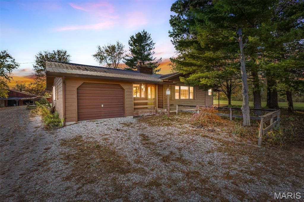 14773 State Route M, Ste Genevieve, MO 63670