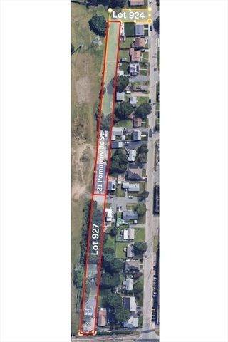 21 Pommenville St, Pawtucket, RI 02861