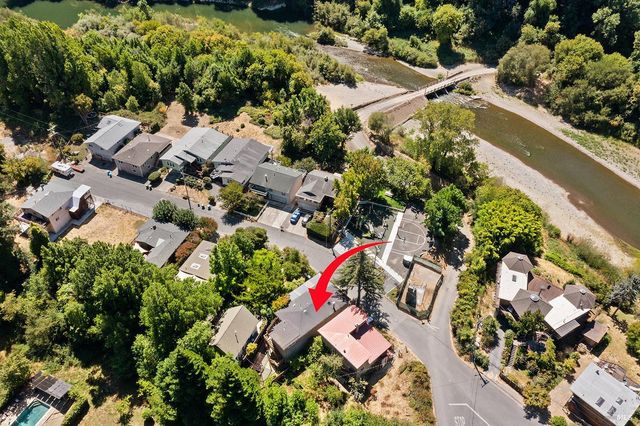 17837 Orchard Ave, Guerneville, CA 95446