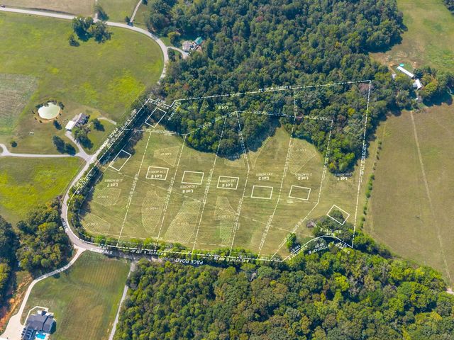 5 Pace Rd, Clarksville, TN 37043