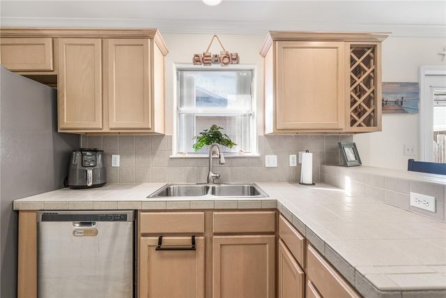 15649 PALMIRA AVE A, Corpus Christi, TX 78418