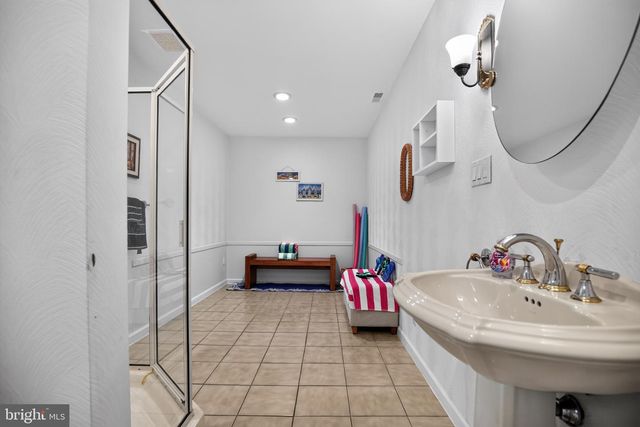 12 THOREAU CT, Cherry Hill, NJ 08003